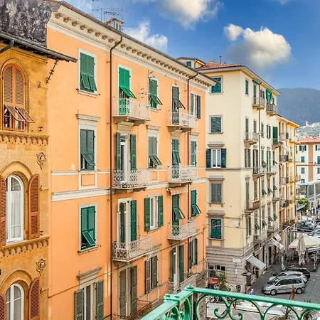 The Blue House, Terre Marine