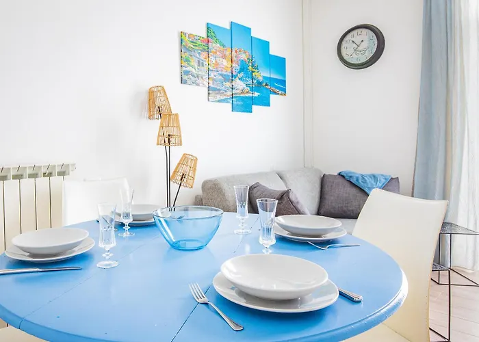 The Blue House, Terre Marine *