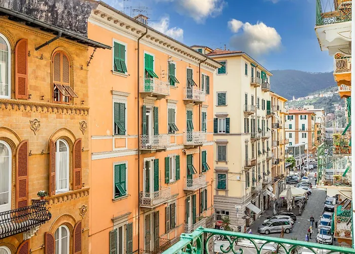 The Blue House, Terre Marine